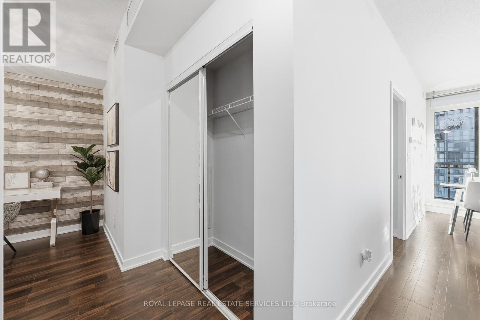 2403 - 4099 Brickstone Mews, Mississauga, Ontario  L5B 0G2 - Photo 24 - W12721254