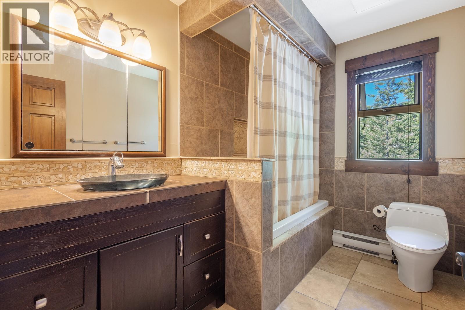 7575 Sun Valley Road, Kelowna, British Columbia  V1P 1H4 - Photo 20 - 10373557