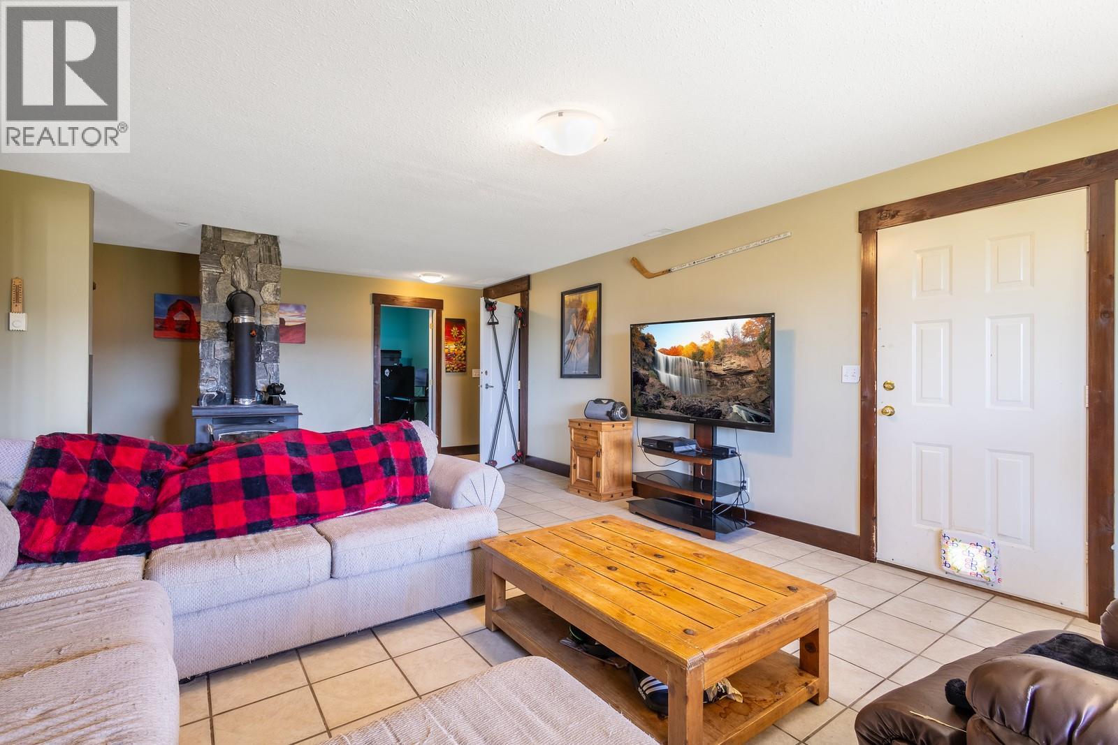 7575 Sun Valley Road, Kelowna, British Columbia  V1P 1H4 - Photo 23 - 10373557