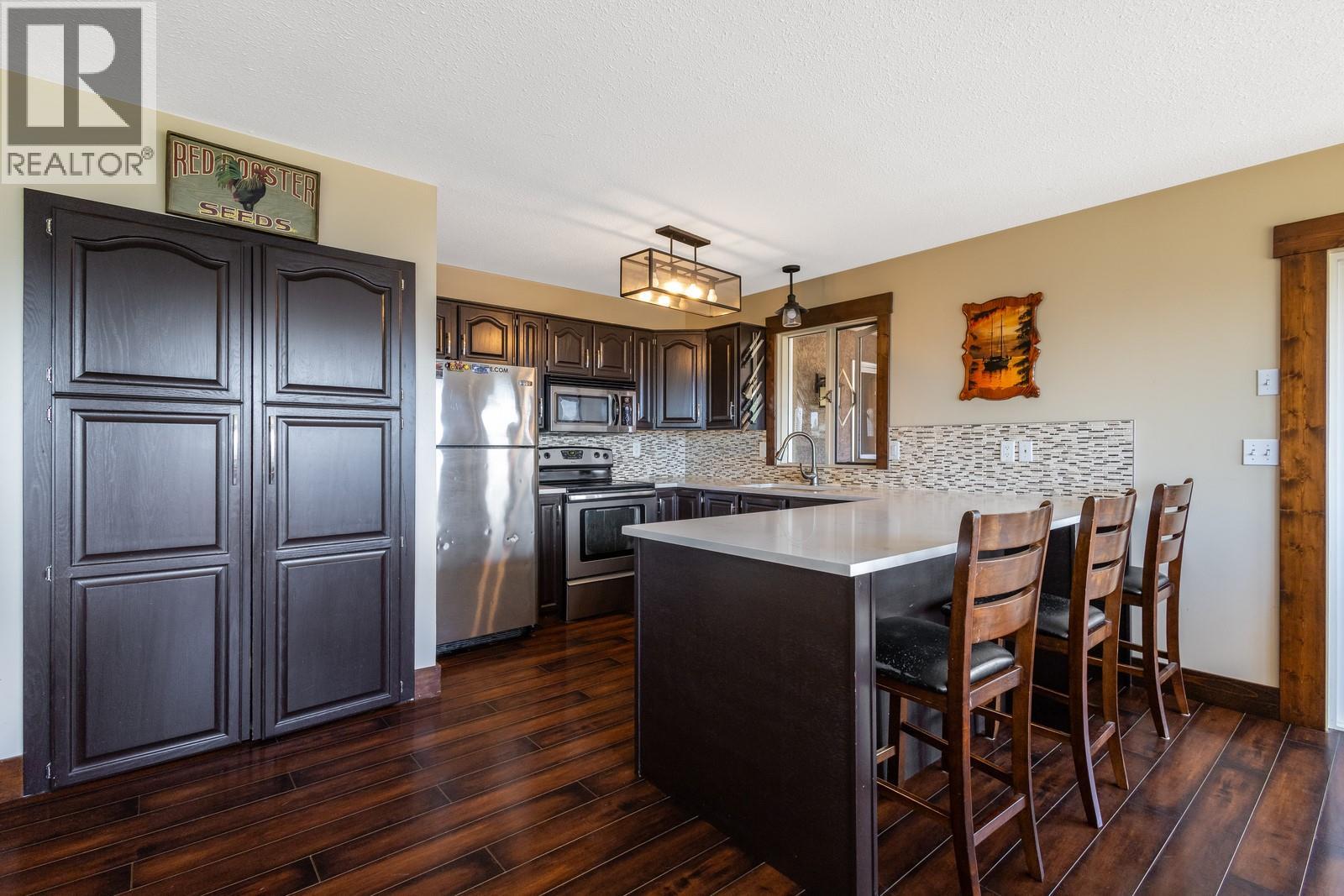 7575 Sun Valley Road, Kelowna, British Columbia  V1P 1H4 - Photo 9 - 10373557