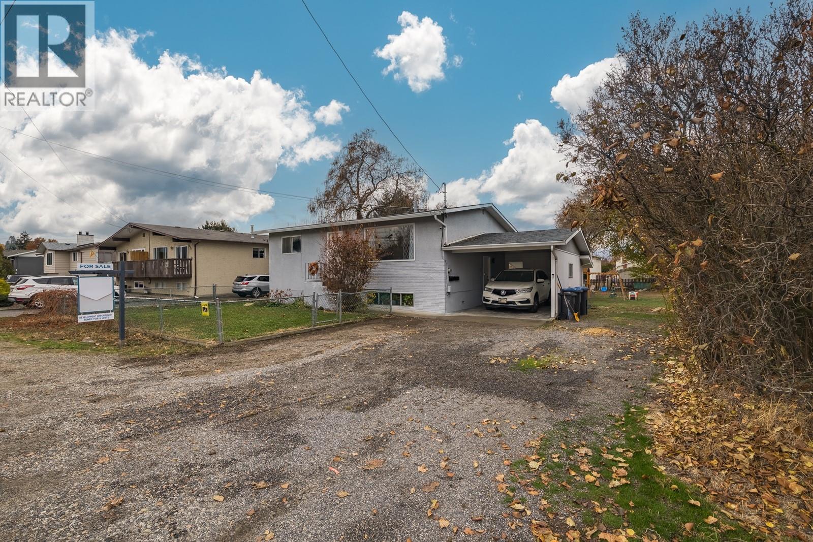 470 Gerstmar Road, Kelowna, British Columbia  V1X 4B1 - Photo 11 - 10373230