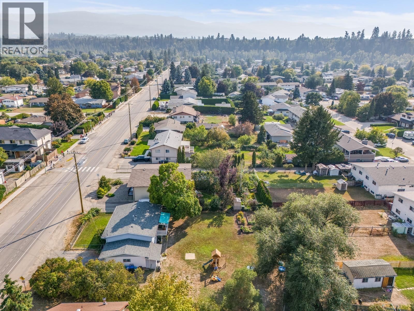 470 Gerstmar Road, Kelowna, British Columbia  V1X 4B1 - Photo 32 - 10373230