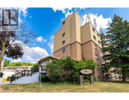 283 FAIRWAY Road N Unit# 101, Kitchener, Ontario