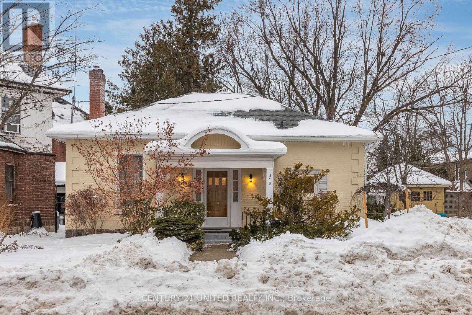 370 Hunter Street W, Peterborough, Ontario  K9H 2M5 - Photo 2 - X12722210