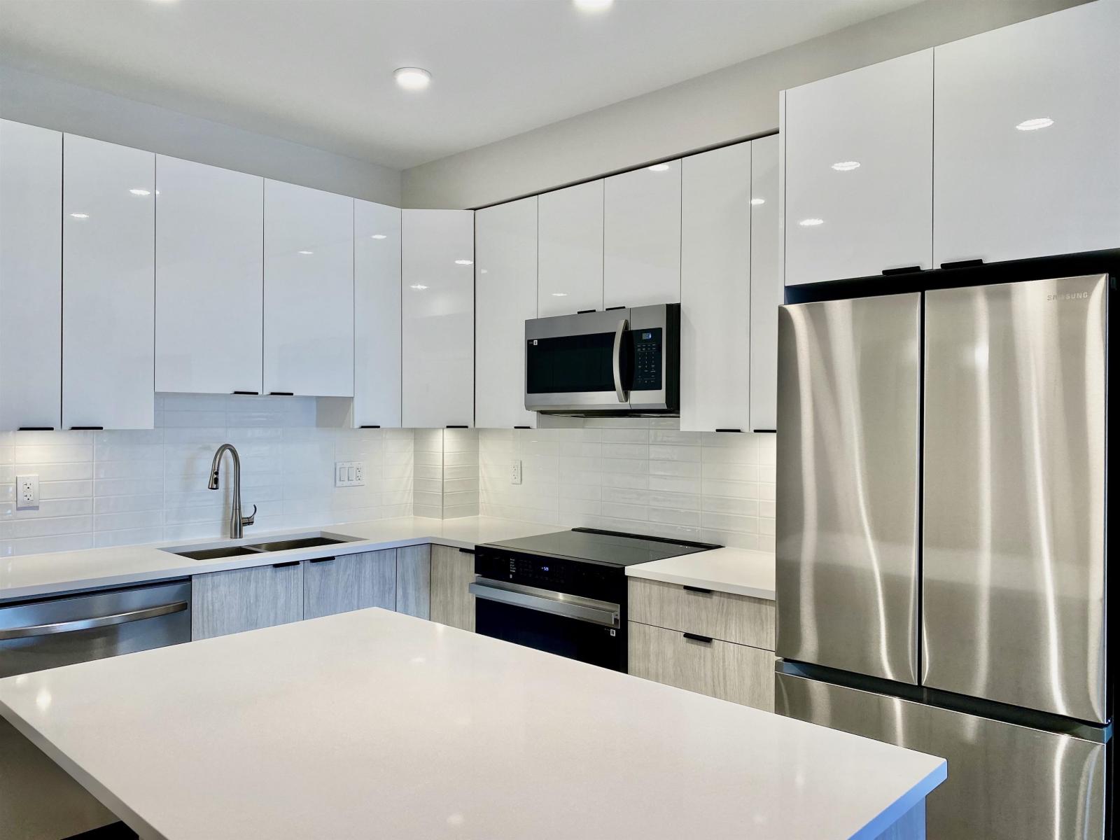 401 13458 95 Avenue, Surrey, British Columbia  V3V 0H1 - Photo 12 - R3082271