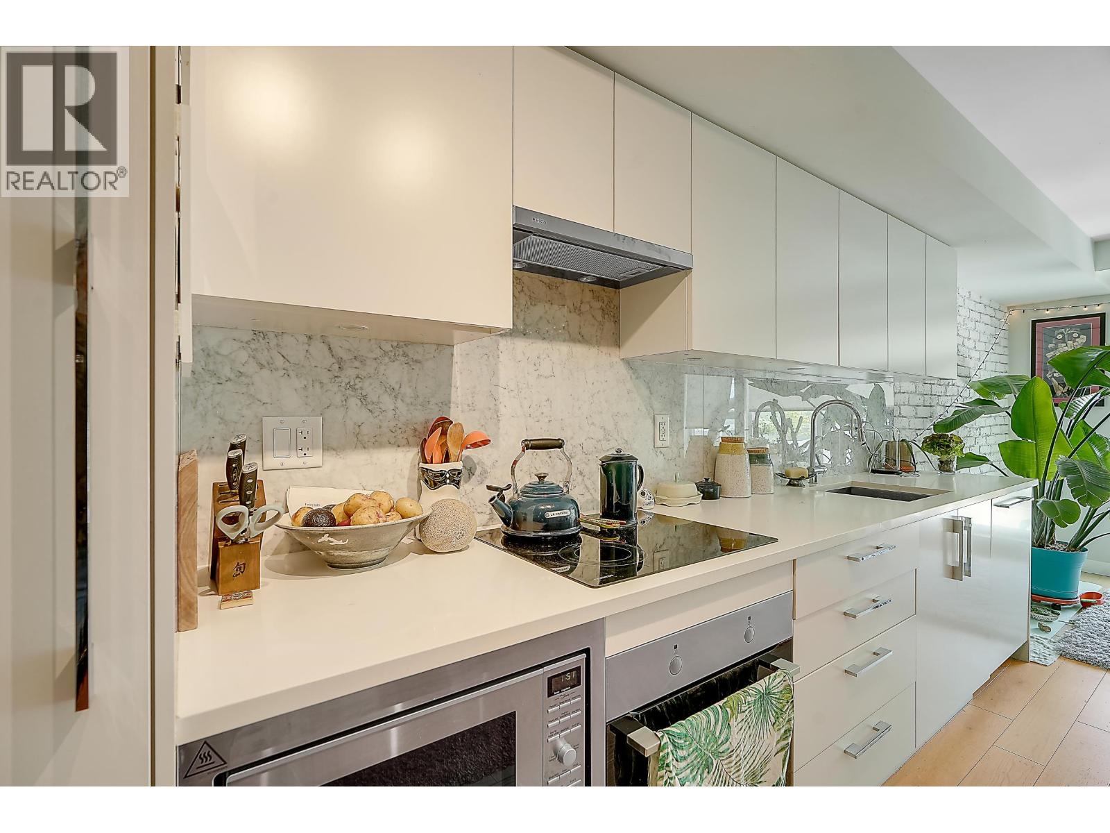 210 2508 Fraser Street, Vancouver, British Columbia V5T 3V4 - Photo 10 - R3082349