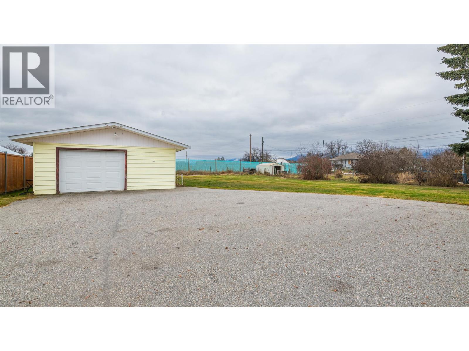 2617 Erickson Road, Creston, British Columbia  V0B 1G1 - Photo 6 - 10373442