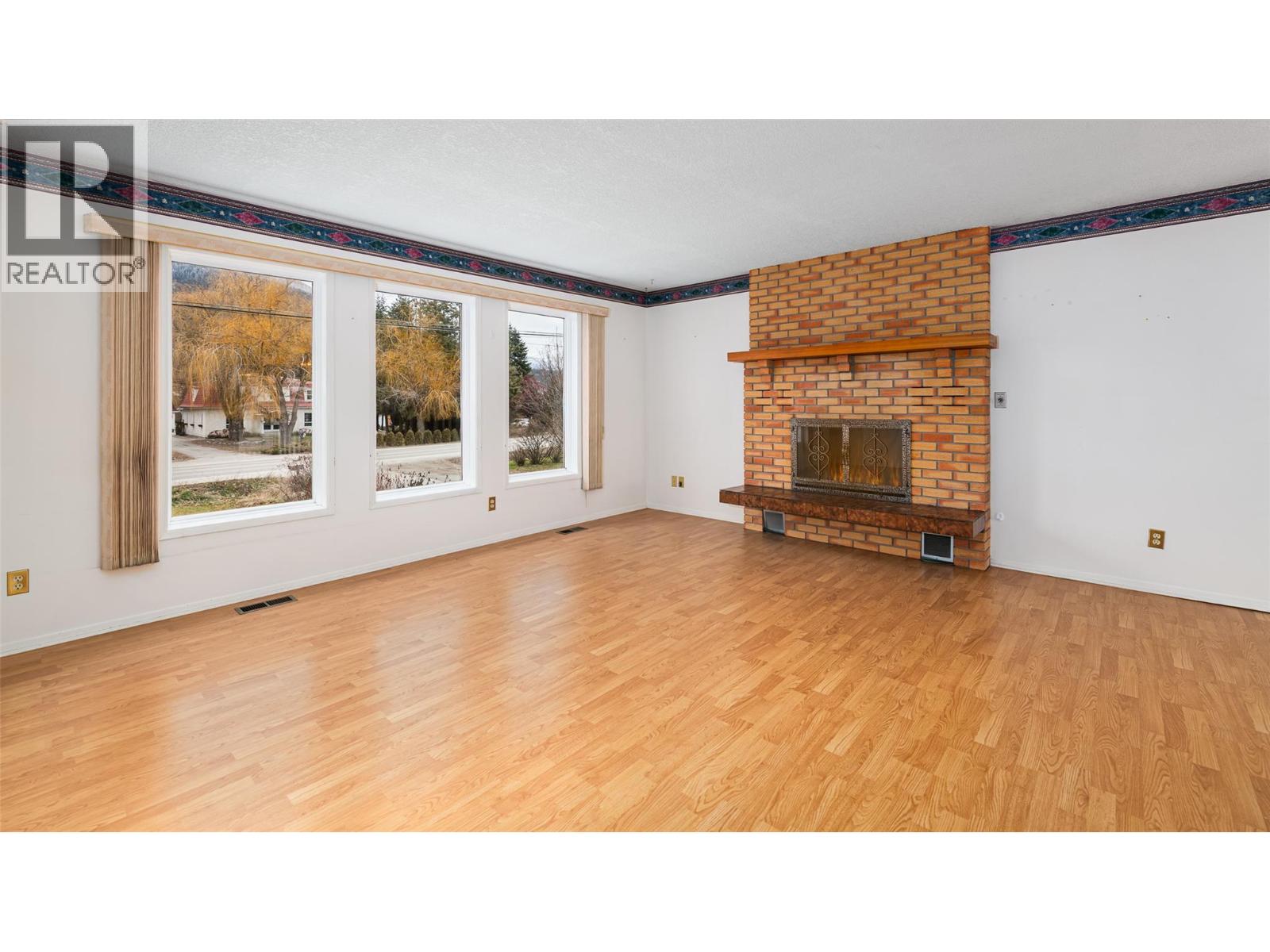 2617 Erickson Road, Creston, British Columbia  V0B 1G1 - Photo 14 - 10373442