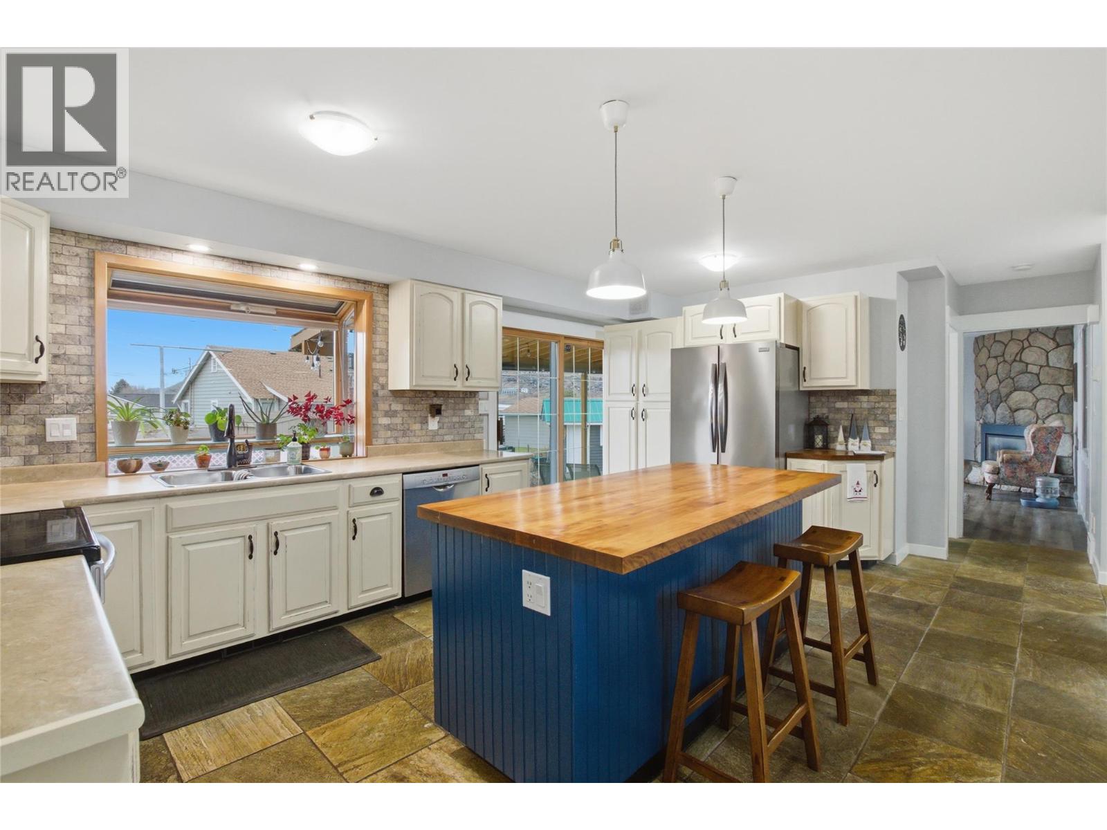 1834 Russet Wynd, Kamloops, British Columbia  V2C 4N5 - Photo 8 - 10373620