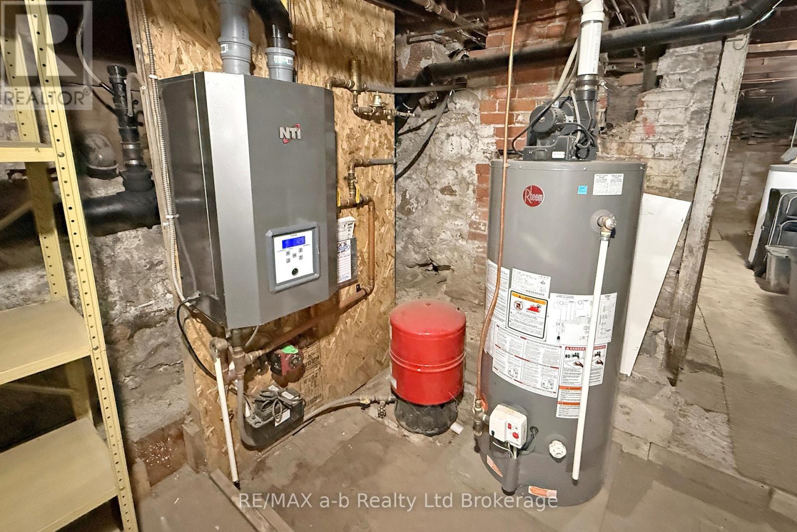 63 Vansittart Avenue, Woodstock, Ontario  N4S 6E3 - Photo 36 - X12705604