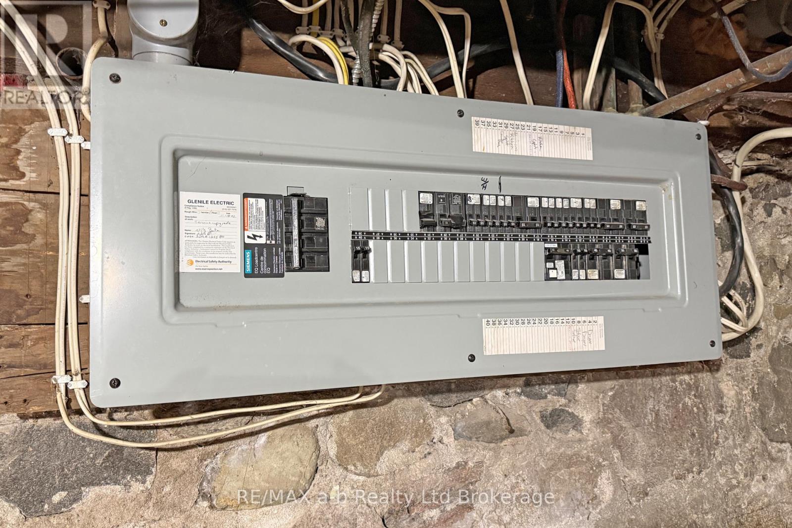 63 Vansittart Avenue, Woodstock, Ontario  N4S 6E3 - Photo 35 - X12705604