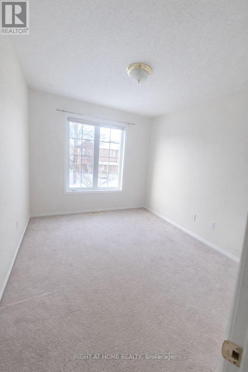 102 Southpointe Avenue, Ottawa, Ontario K2J 4T5 - Photo 10 - X12722194