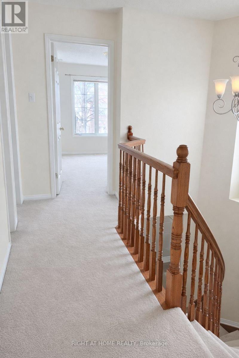 102 Southpointe Avenue, Ottawa, Ontario K2J 4T5 - Photo 11 - X12722194