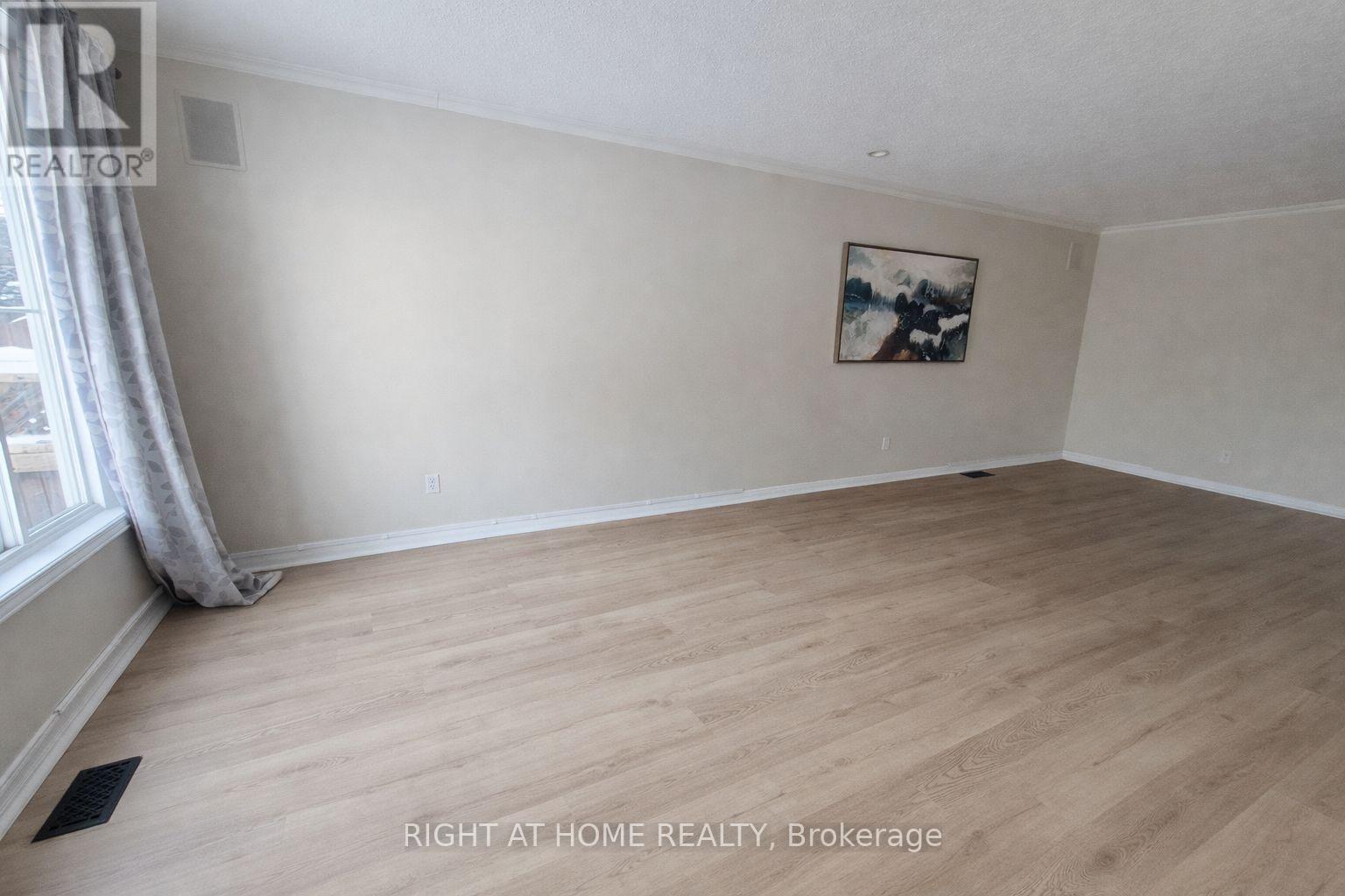 102 Southpointe Avenue, Ottawa, Ontario K2J 4T5 - Photo 15 - X12722194