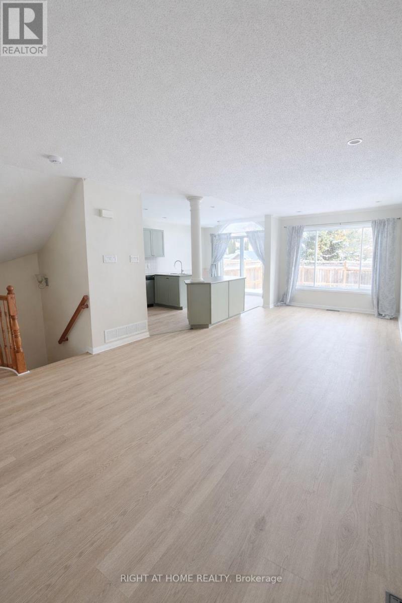 102 Southpointe Avenue, Ottawa, Ontario K2J 4T5 - Photo 2 - X12722194