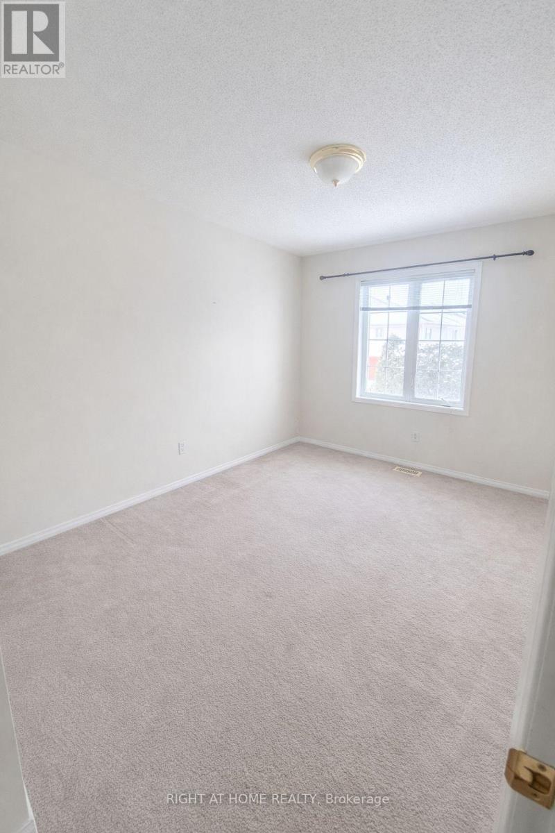 102 Southpointe Avenue, Ottawa, Ontario K2J 4T5 - Photo 9 - X12722194