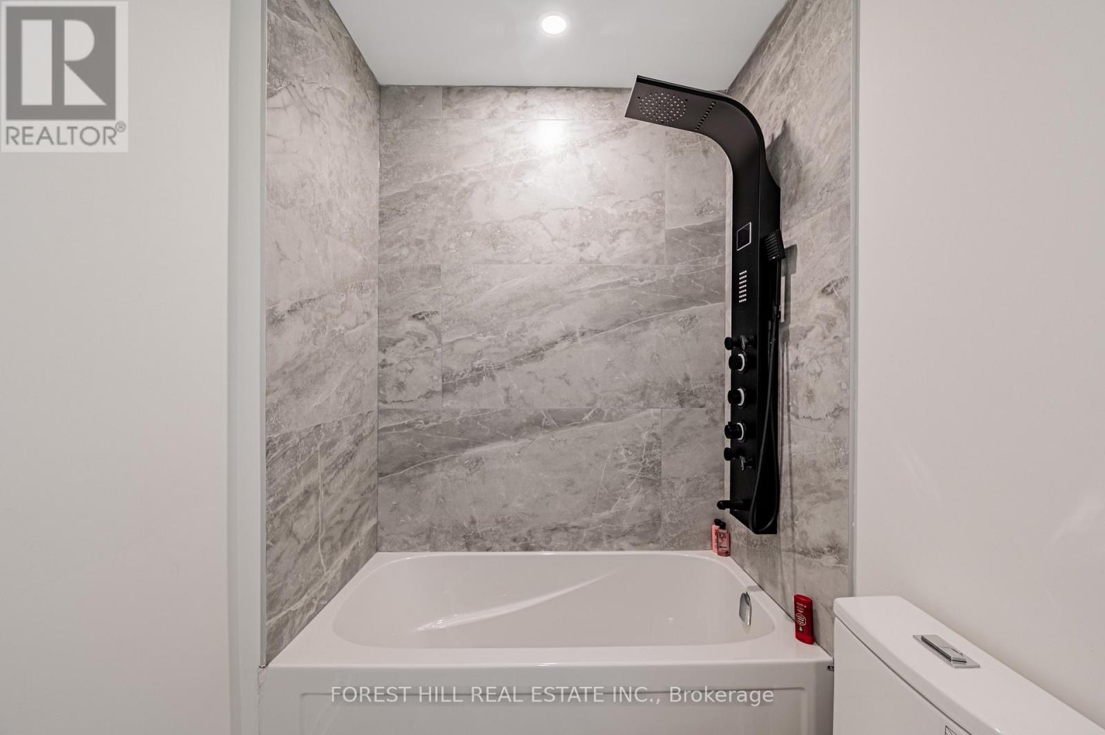 Unit 4 - 171 Cedric Avenue, Toronto, Ontario  M6C 3X7 - Photo 12 - C12722148