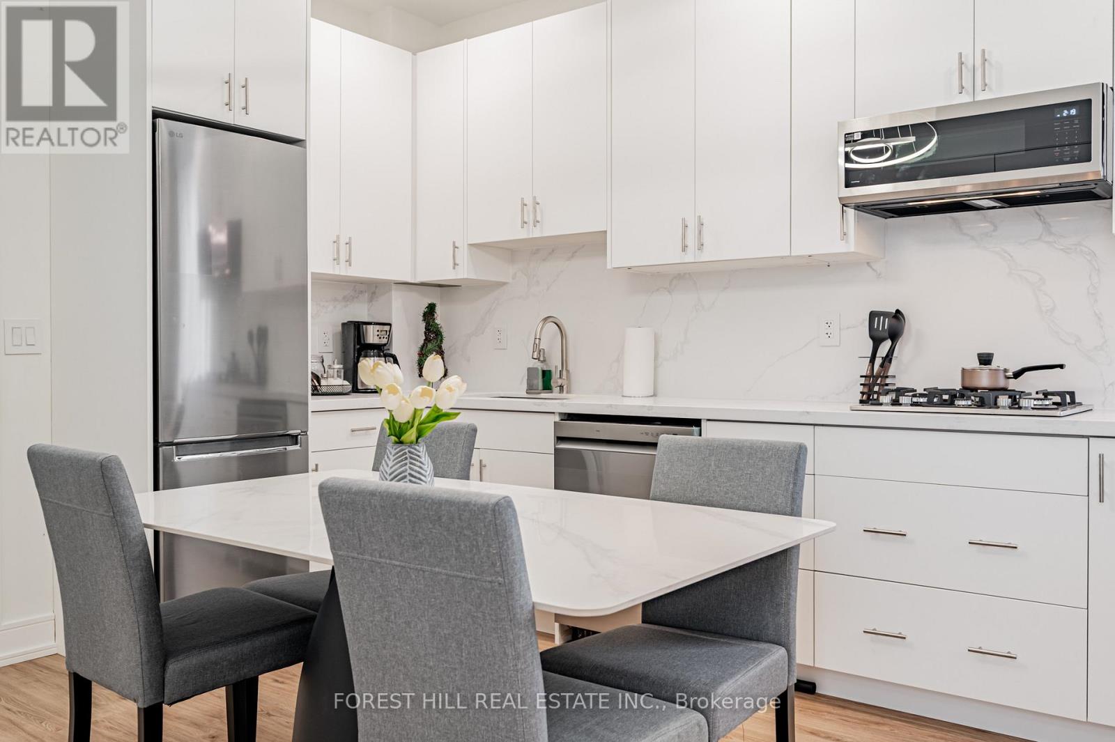 Unit 4 - 171 Cedric Avenue, Toronto, Ontario  M6C 3X7 - Photo 7 - C12722148