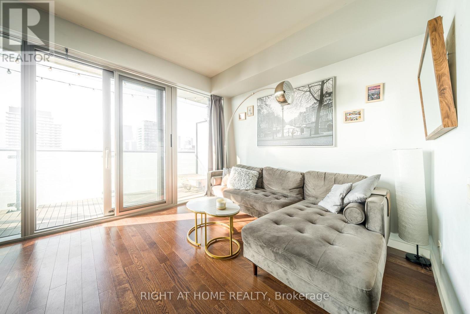 2309 - 70 Distillery Lane, Toronto, Ontario  M5A 0E3 - Photo 2 - C12722160