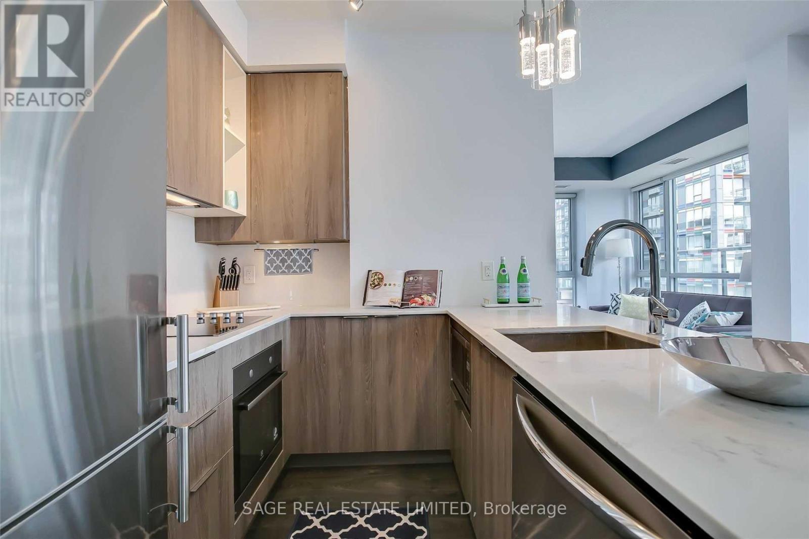 810 - 200 Sackville Street, Toronto, Ontario  M5A 0B9 - Photo 10 - C12722182