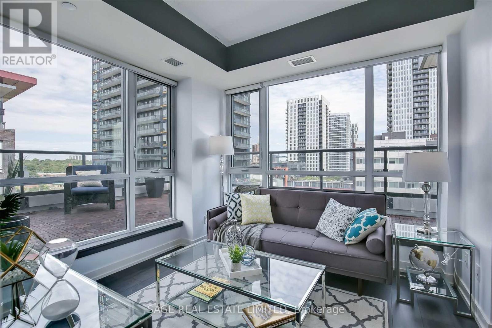 810 - 200 Sackville Street, Toronto, Ontario  M5A 0B9 - Photo 4 - C12722182