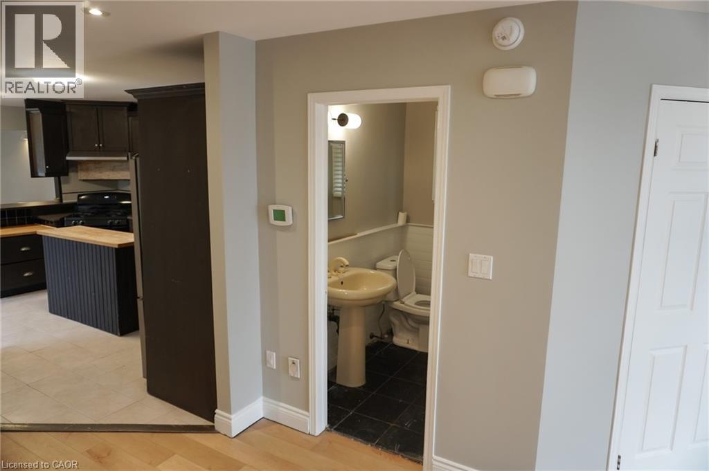 343 Upper Wentworth Street, Hamilton, Ontario  L5A 4T4 - Photo 9 - 40799885