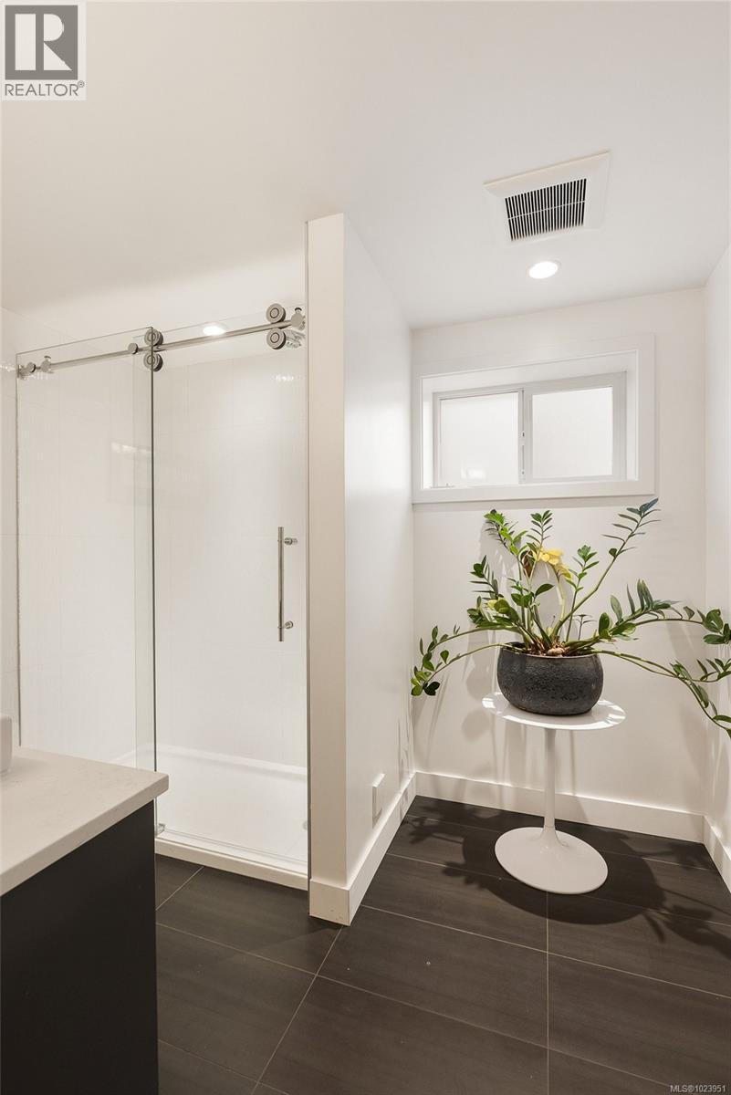 2151 Allenby St, Oak Bay, British Columbia  V8R 3C2 - Photo 30 - 1023951