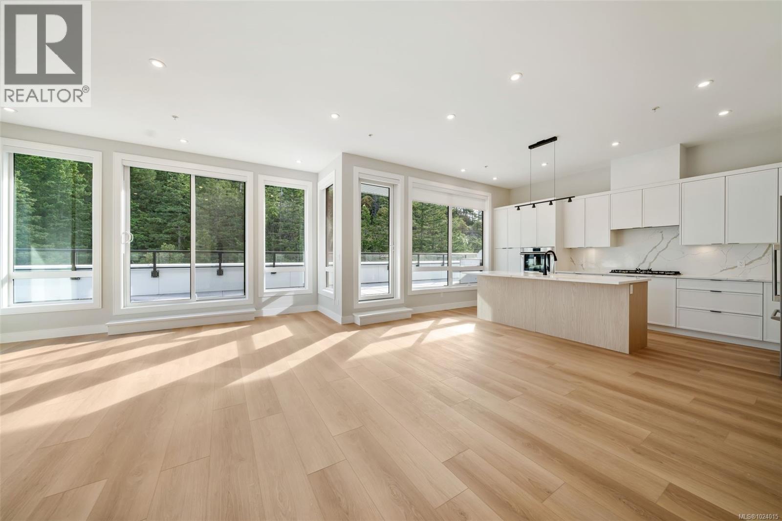 601 1810 Selenite Pl, Langford, British Columbia V9B 7E2 - Photo 3 - 1024015