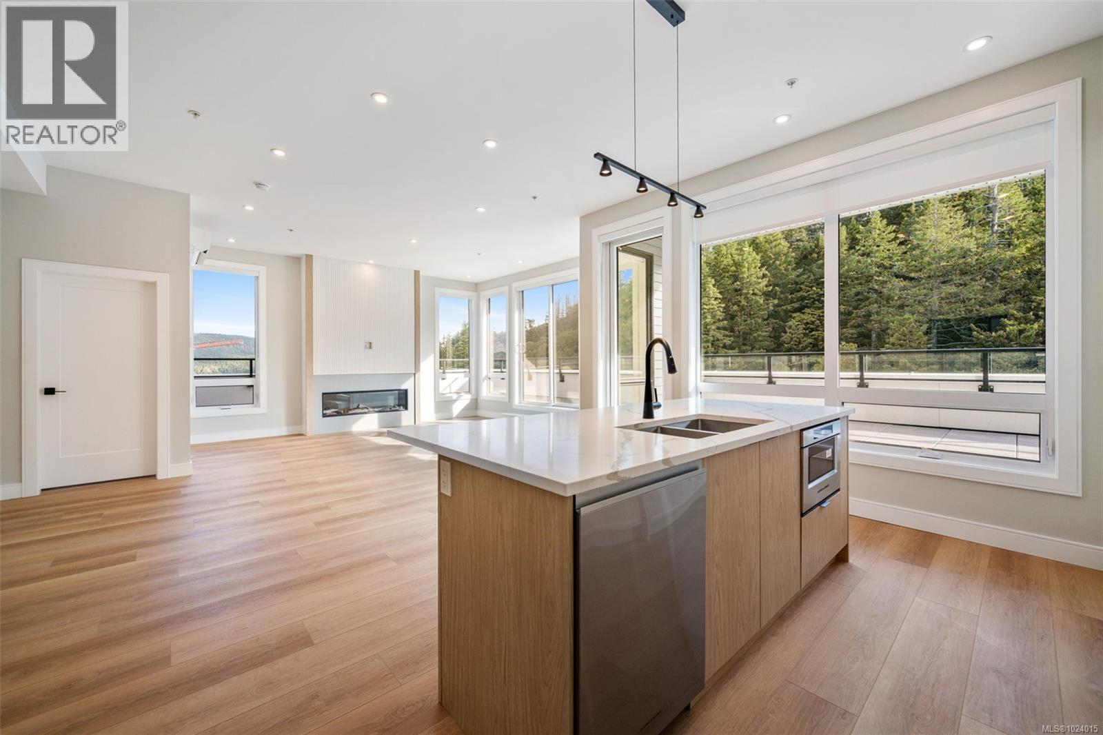 601 1810 Selenite Pl, Langford, British Columbia V9B 7E2 - Photo 5 - 1024015