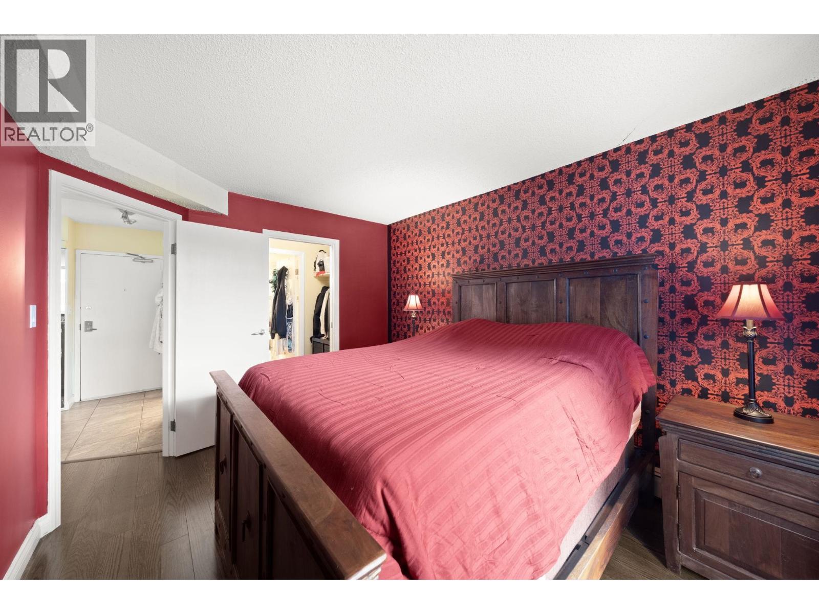 Listing Picture 13 of 21 : 400 1455 ROBSON STREET, Vancouver / 溫哥華 - 魯藝地產 Yvonne Lu Group - MLS Medallion Club Member