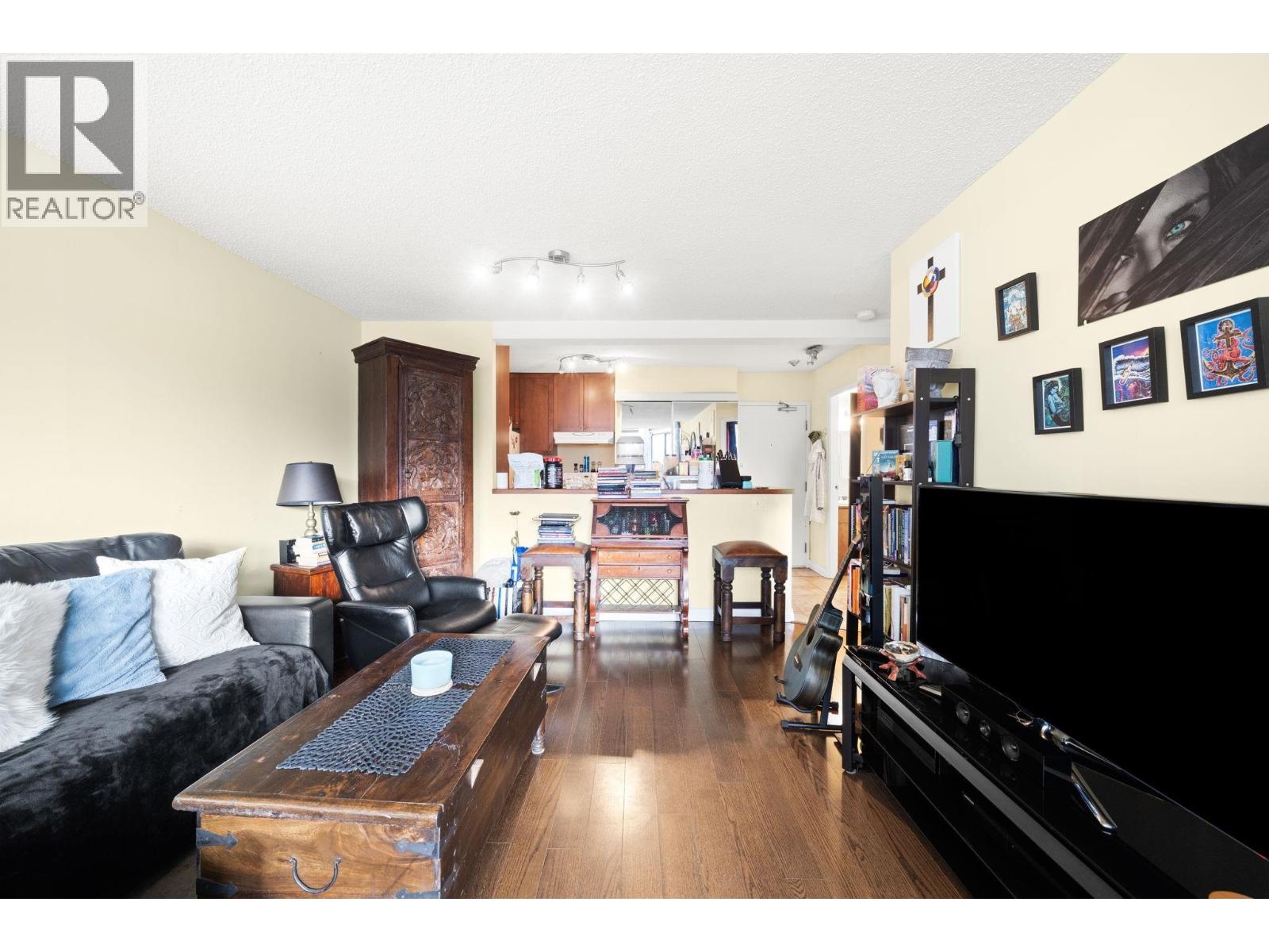 Listing Picture 7 of 21 : 400 1455 ROBSON STREET, Vancouver / 溫哥華 - 魯藝地產 Yvonne Lu Group - MLS Medallion Club Member