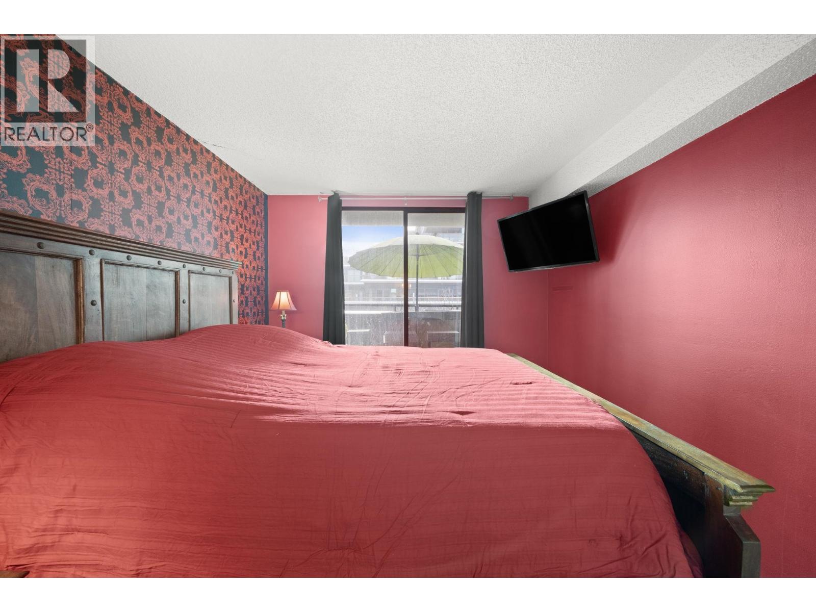 Listing Picture 12 of 21 : 400 1455 ROBSON STREET, Vancouver / 溫哥華 - 魯藝地產 Yvonne Lu Group - MLS Medallion Club Member