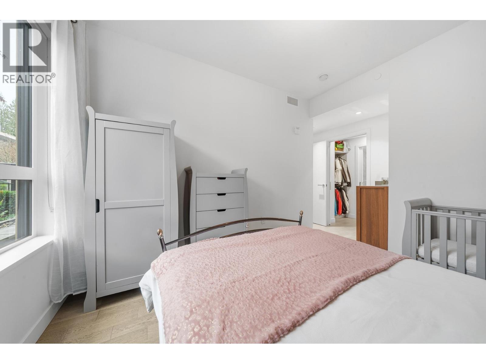 201 3220 Connaught Crescent, North Vancouver, British Columbia  V7R 0A5 - Photo 9 - R3076738