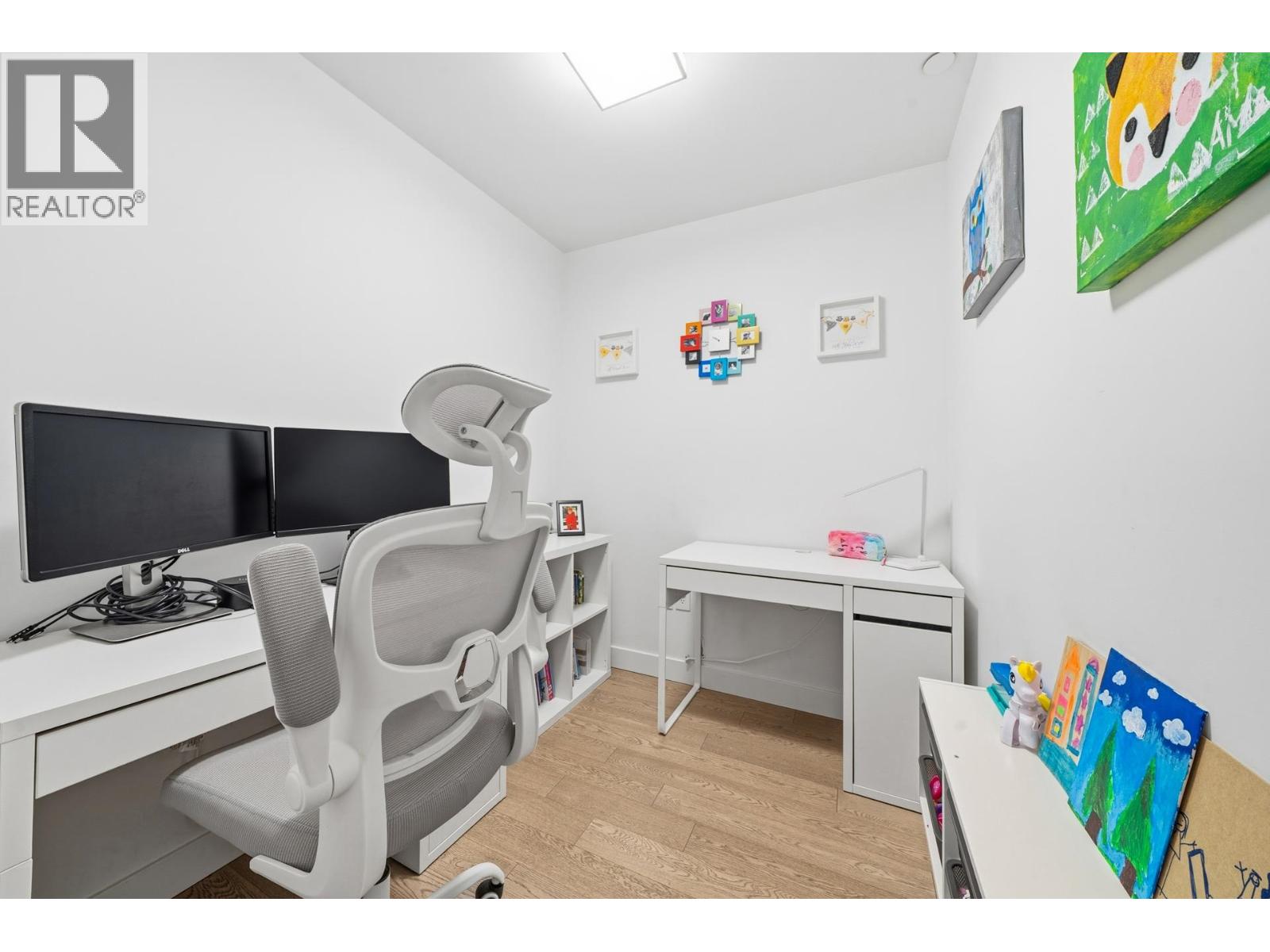 201 3220 Connaught Crescent, North Vancouver, British Columbia  V7R 0A5 - Photo 15 - R3076738