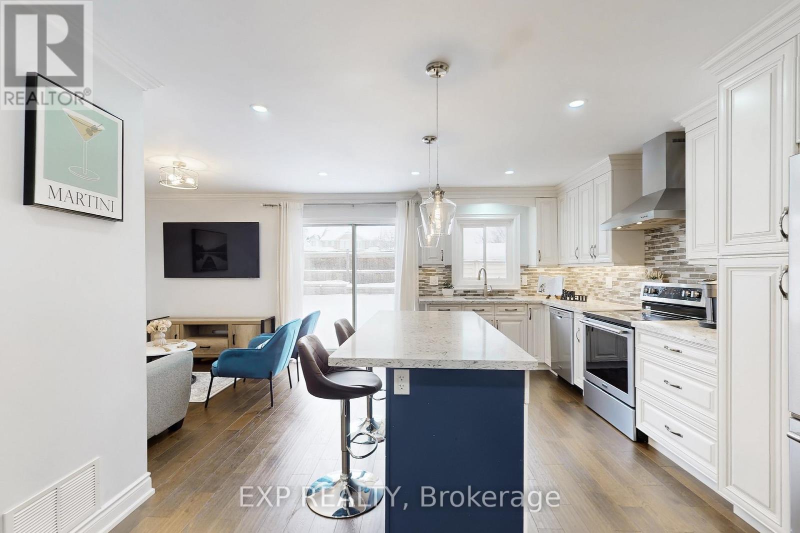 92 Hartrick Place, Whitby, Ontario  L1R 2C3 - Photo 11 - E12722162