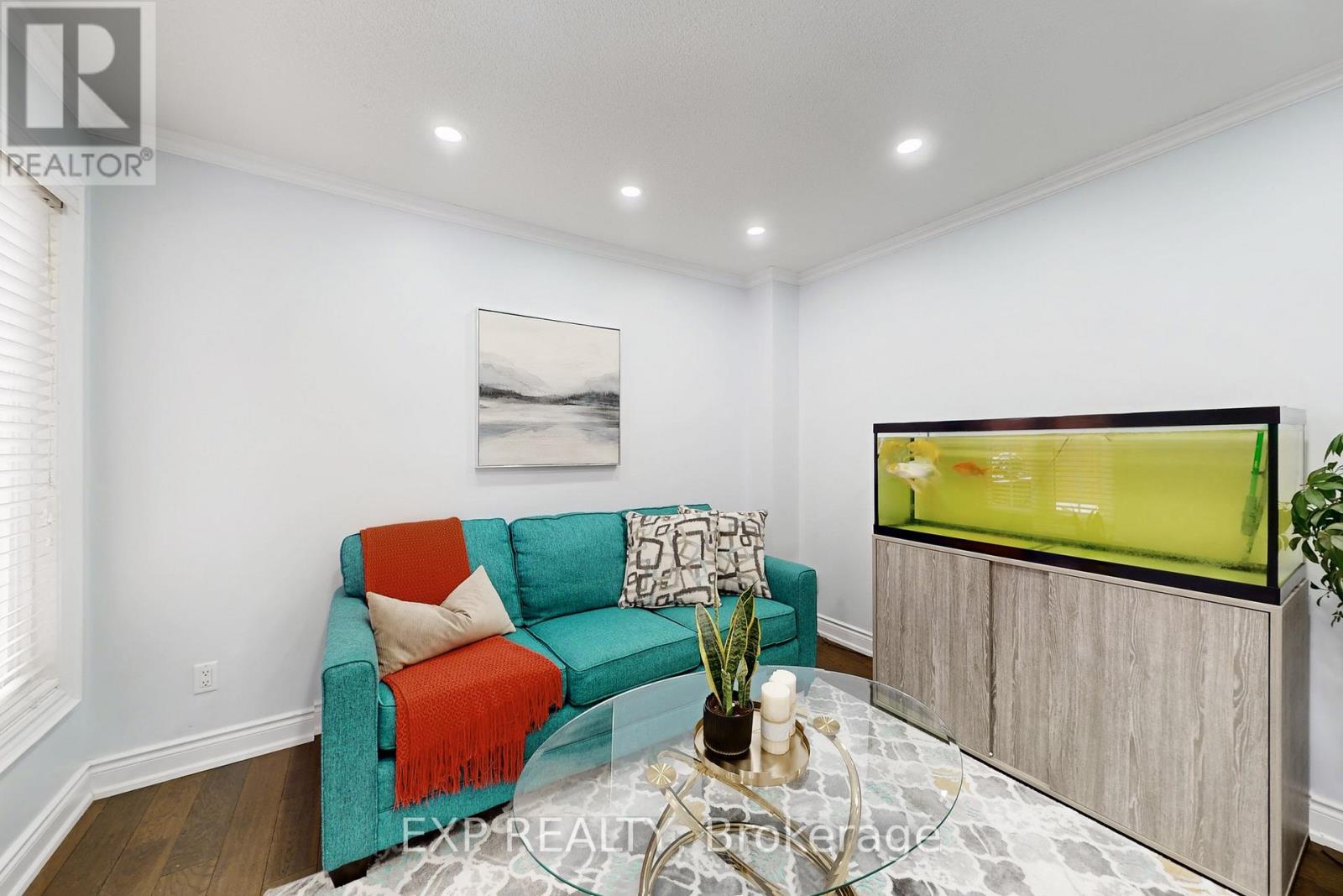 92 Hartrick Place, Whitby, Ontario  L1R 2C3 - Photo 2 - E12722162