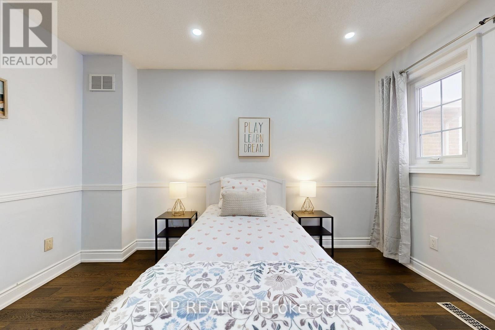 92 Hartrick Place, Whitby, Ontario  L1R 2C3 - Photo 23 - E12722162