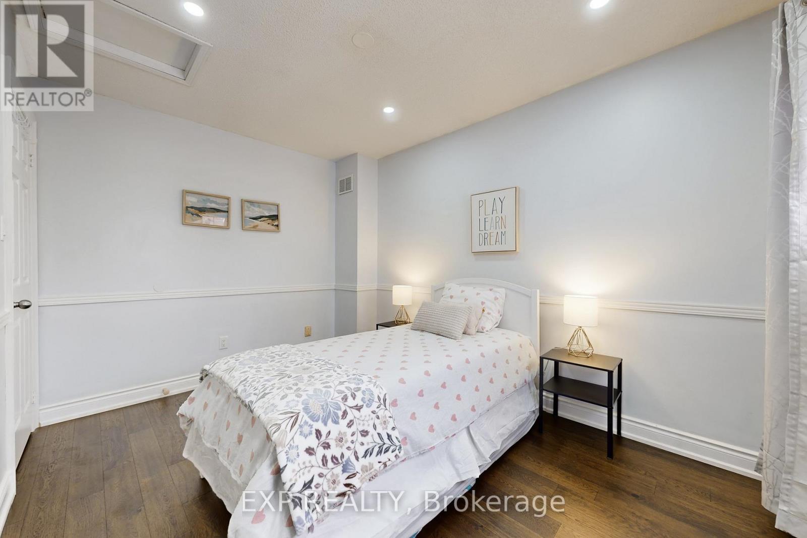 92 Hartrick Place, Whitby, Ontario  L1R 2C3 - Photo 24 - E12722162