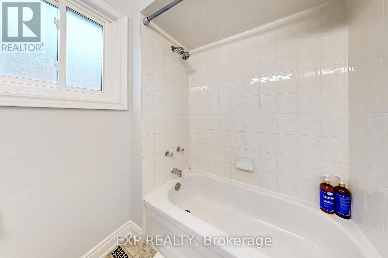 92 Hartrick Place, Whitby, Ontario  L1R 2C3 - Photo 29 - E12722162