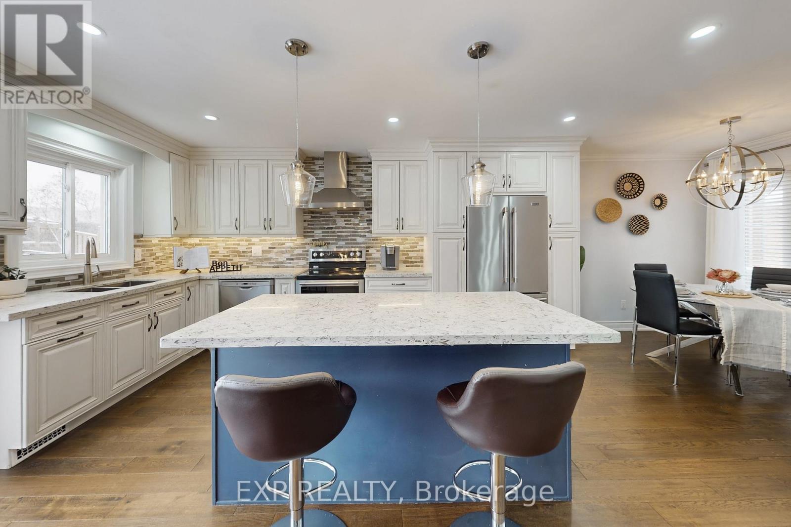 92 Hartrick Place, Whitby, Ontario  L1R 2C3 - Photo 9 - E12722162