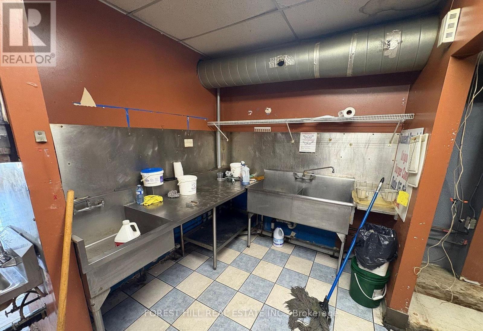 2851 Kingston Road, Toronto, Ontario M1M 1N2 - Photo 7 - E12722242