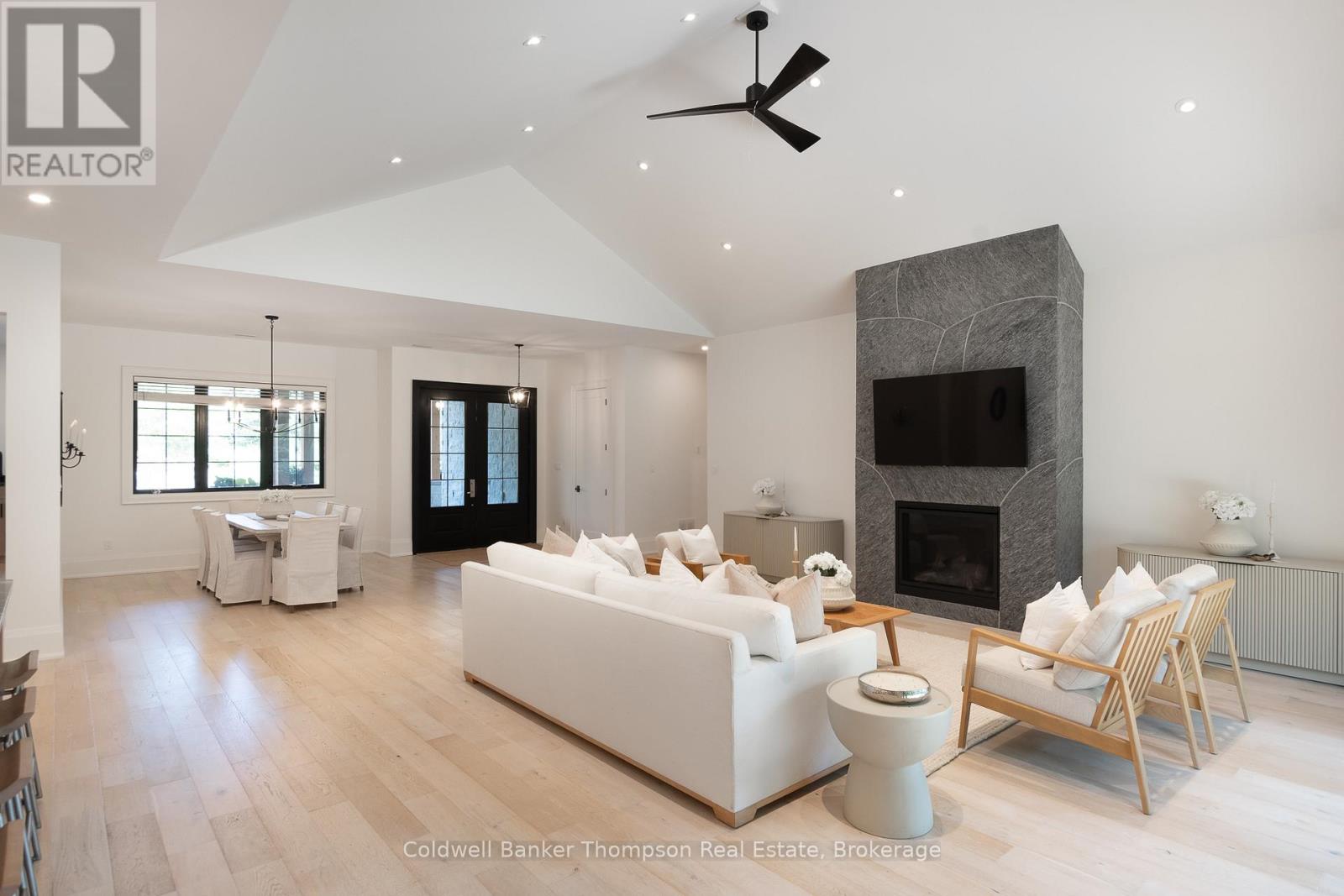 6 Royal Oak Crescent, Huntsville, Ontario  P1H 0A8 - Photo 8 - X12683510