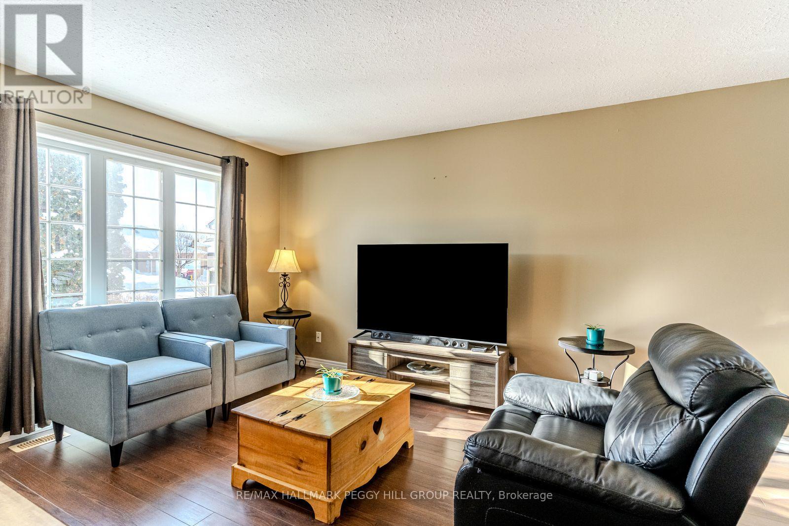 172 Sundew Drive, Barrie, Ontario  L4N 9M9 - Photo 2 - S12722176