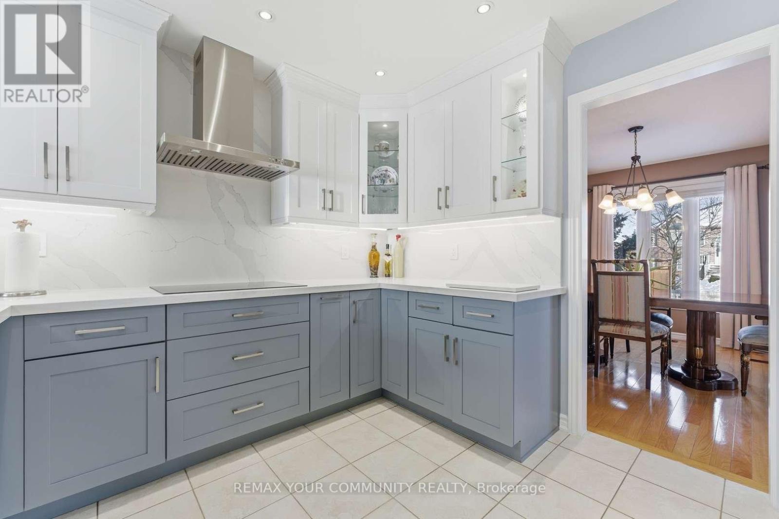 37 Saint Avenue, Bradford West Gwillimbury, Ontario  L3Z 3E6 - Photo 14 - N12718790