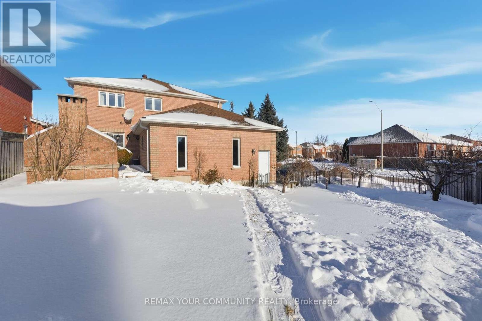 37 Saint Avenue, Bradford West Gwillimbury, Ontario  L3Z 3E6 - Photo 39 - N12718790