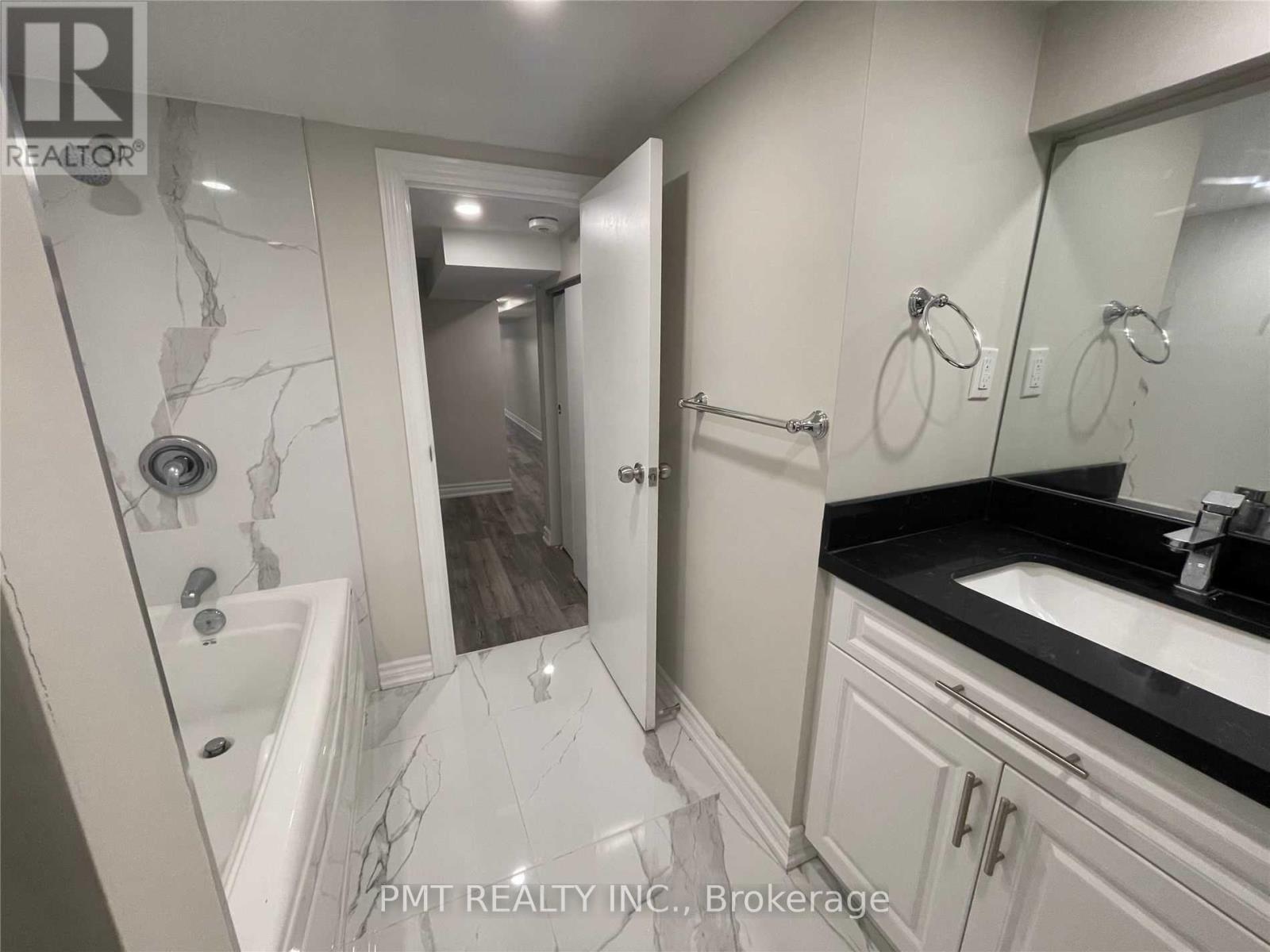 Bsmt - 449 Concord Avenue, Toronto, Ontario  M6H 2P9 - Photo 12 - W12722110