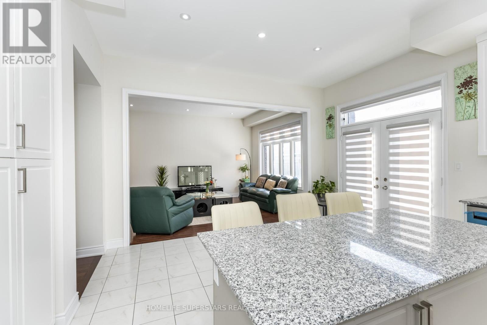 1188 Stag Hollow N, Oakville, Ontario  L6M 4G3 - Photo 11 - W12722140