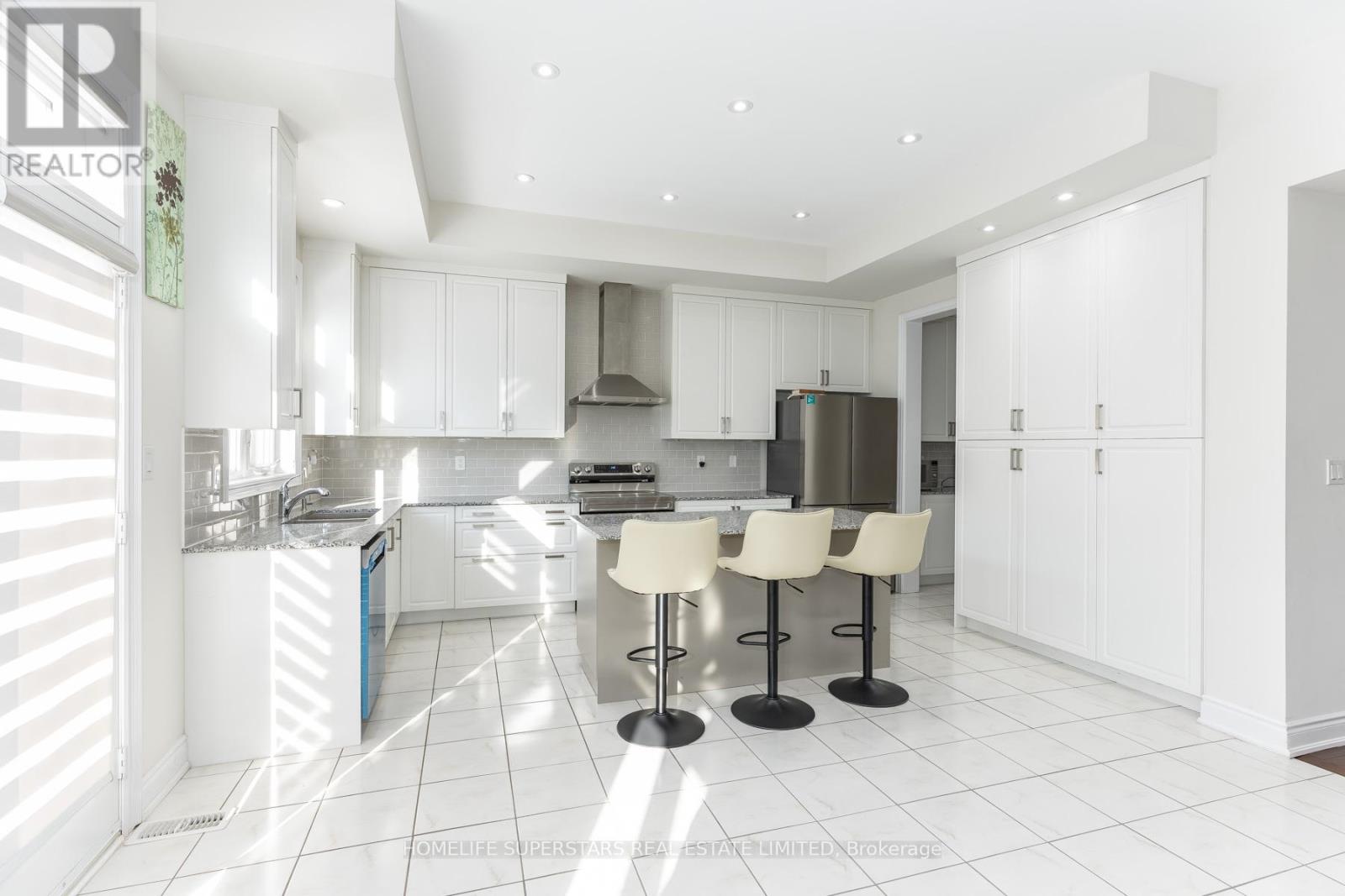 1188 Stag Hollow N, Oakville, Ontario  L6M 4G3 - Photo 13 - W12722140