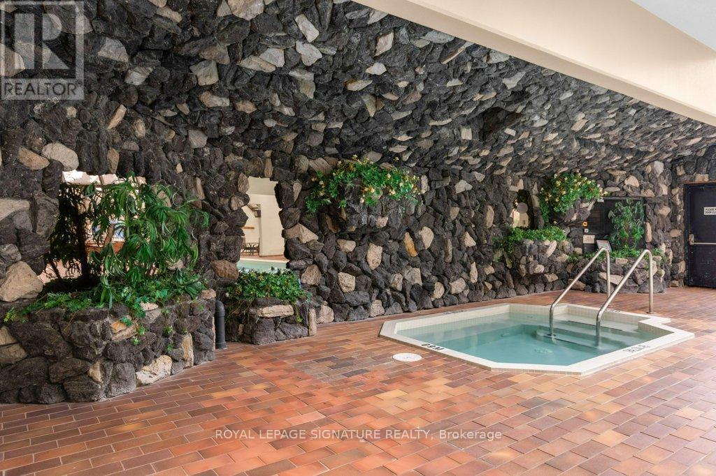 2511 - 2000 Islington Avenue, Toronto, Ontario  M9P 3S7 - Photo 35 - W12722152