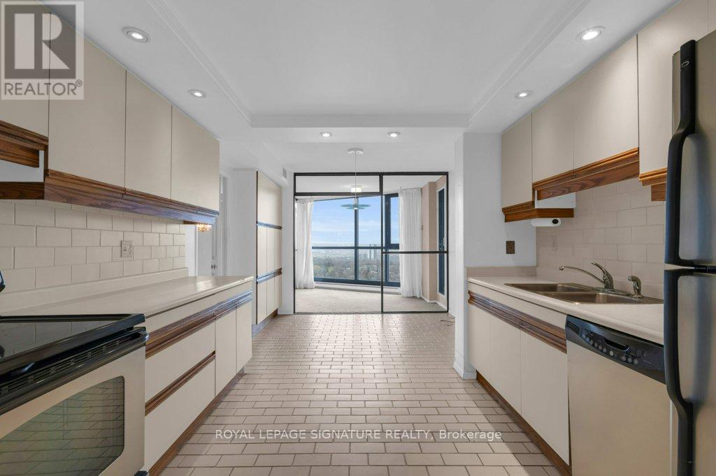 2511 - 2000 Islington Avenue, Toronto, Ontario  M9P 3S7 - Photo 9 - W12722152